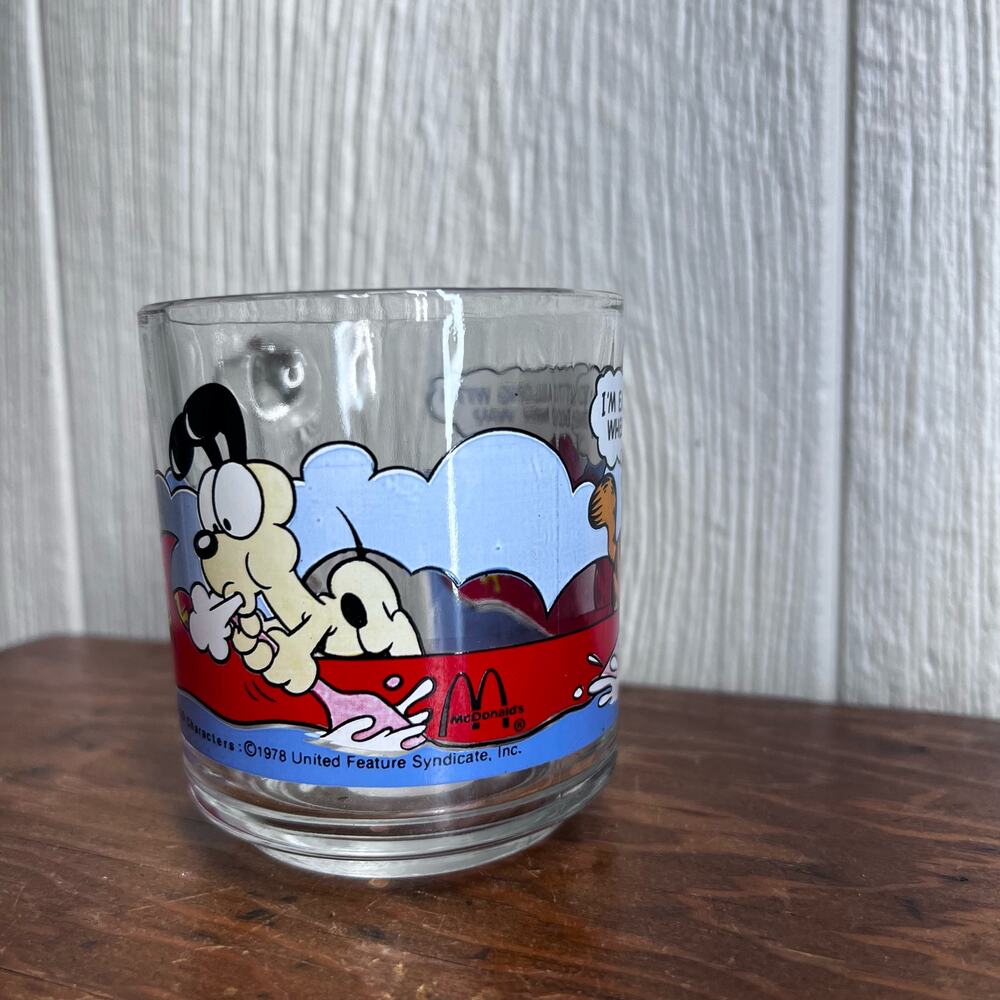 Garfield and Odie collectors coffee cup from
Vintage 1978-80 Garfield McDonalds - Picture 3 of 6
